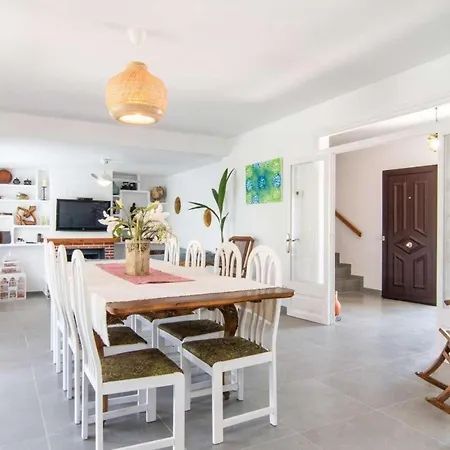 Corazon Villa